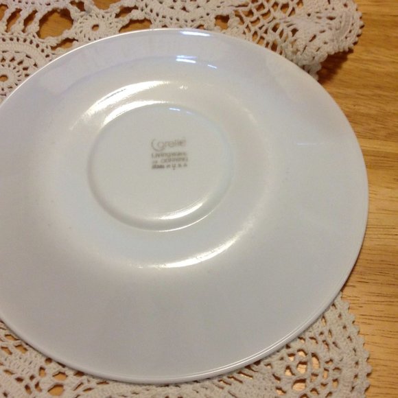 Vintage Corelle Snowflake Garland cups, saucers - Picture 8 of 12